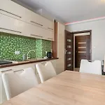 Apartman Rentplanet - Stroma *
